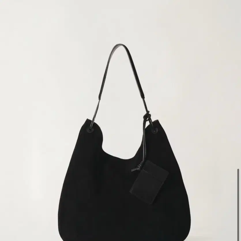 낫띵리튼 Medium shoulder hobo bag (블랙 스웨이드)