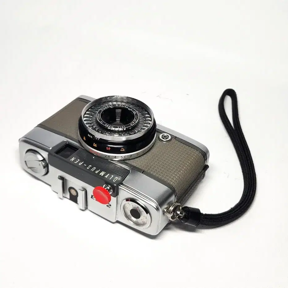 OLYMPUS PEN EES-2.  하프카메라.