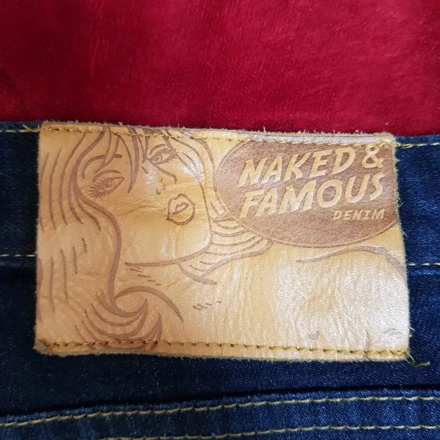 NAKED & FAMOUS DISS 32