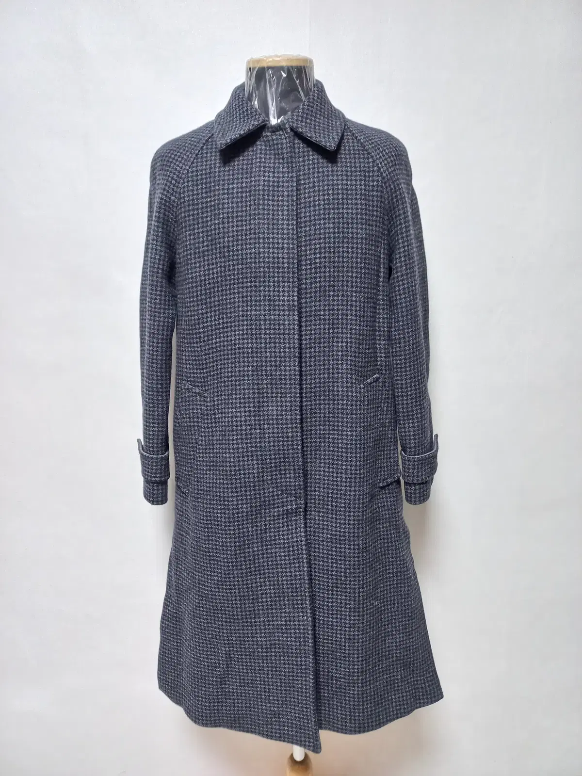 LIST/Women's/Coat/Good Condition/Size 55