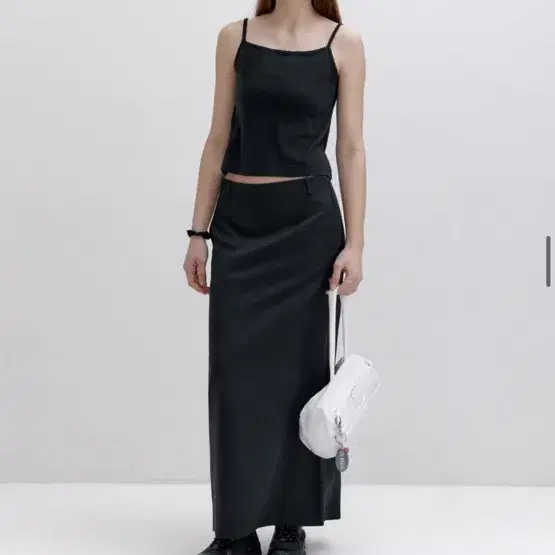 로우클래식 롱스커트 RELAXED SLIT LONG SKIRT_BLACK