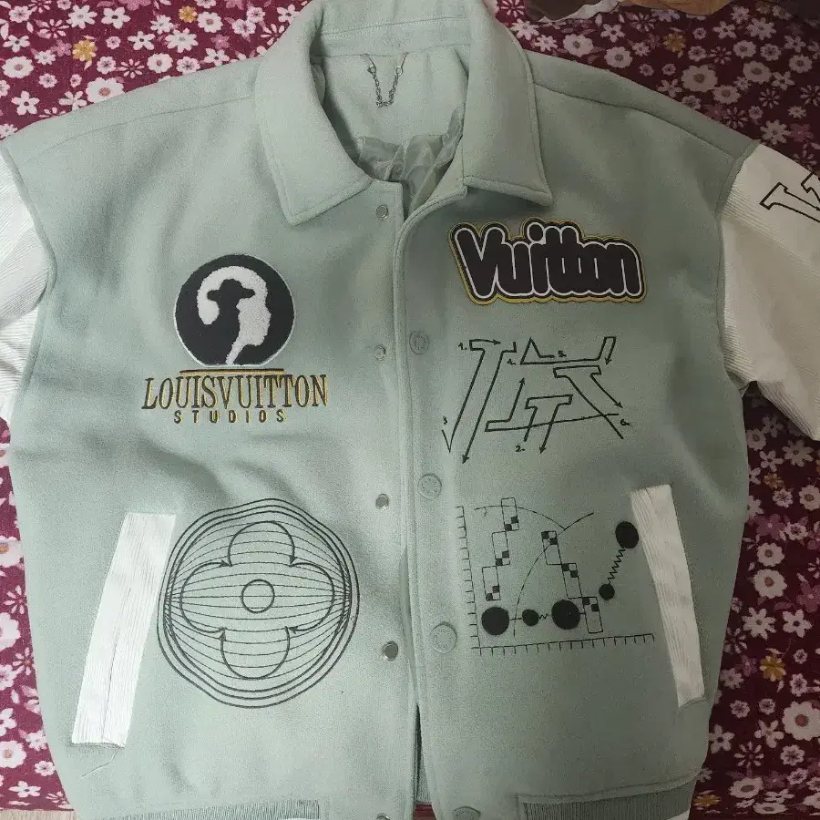 LOUIS VOITTON JACKET 팝니다