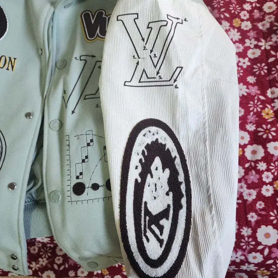 LOUIS VOITTON JACKET 팝니다