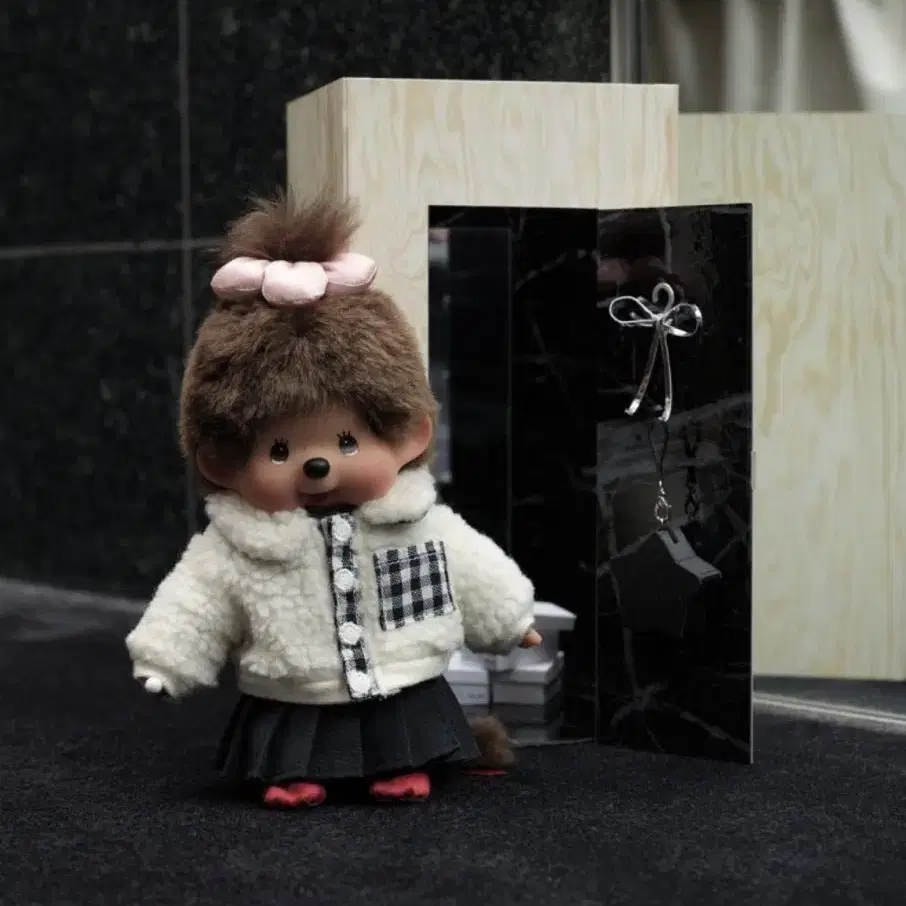 샌디리앙 몬치치 구해요 Sandy Liang x Monchhichi