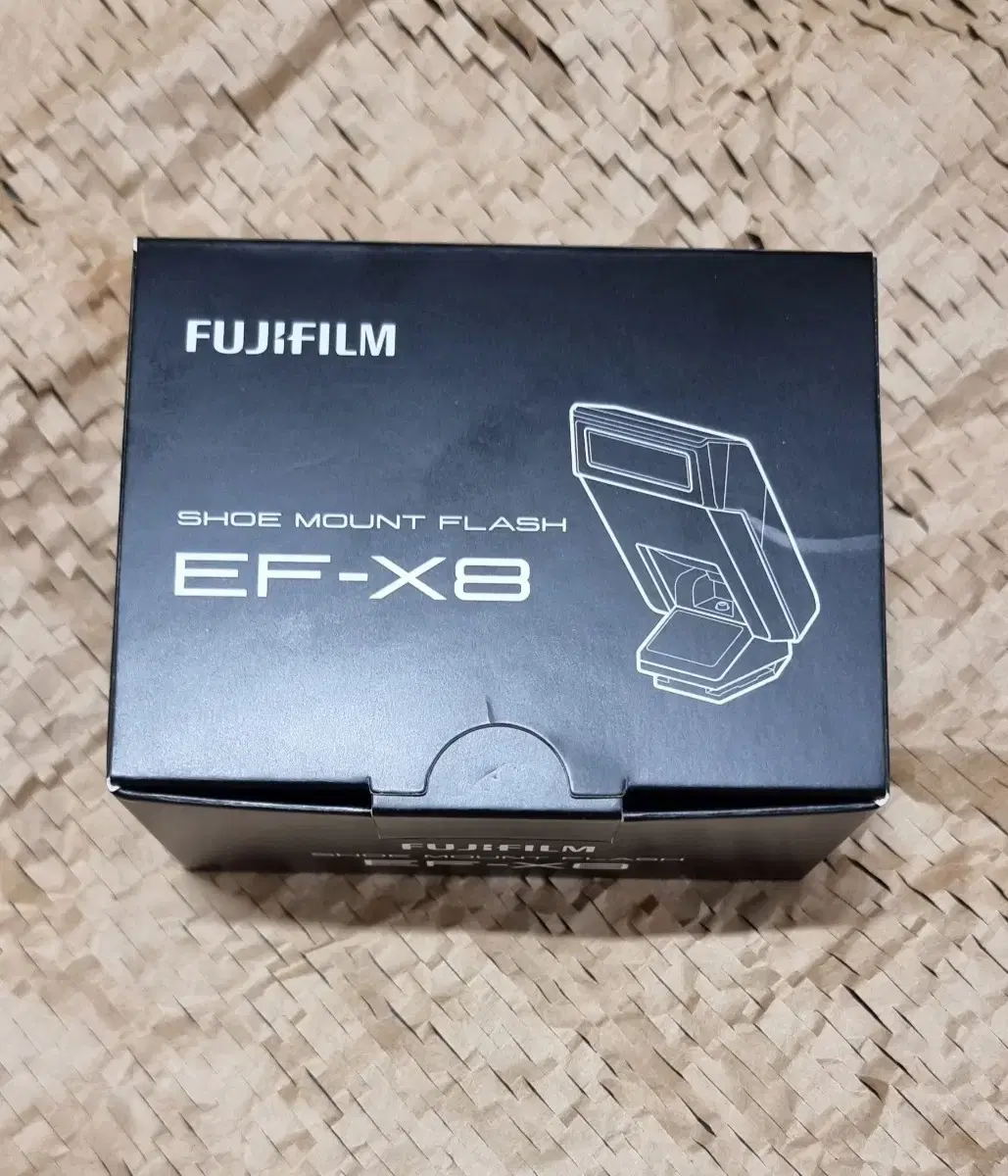 후지 EF-X8