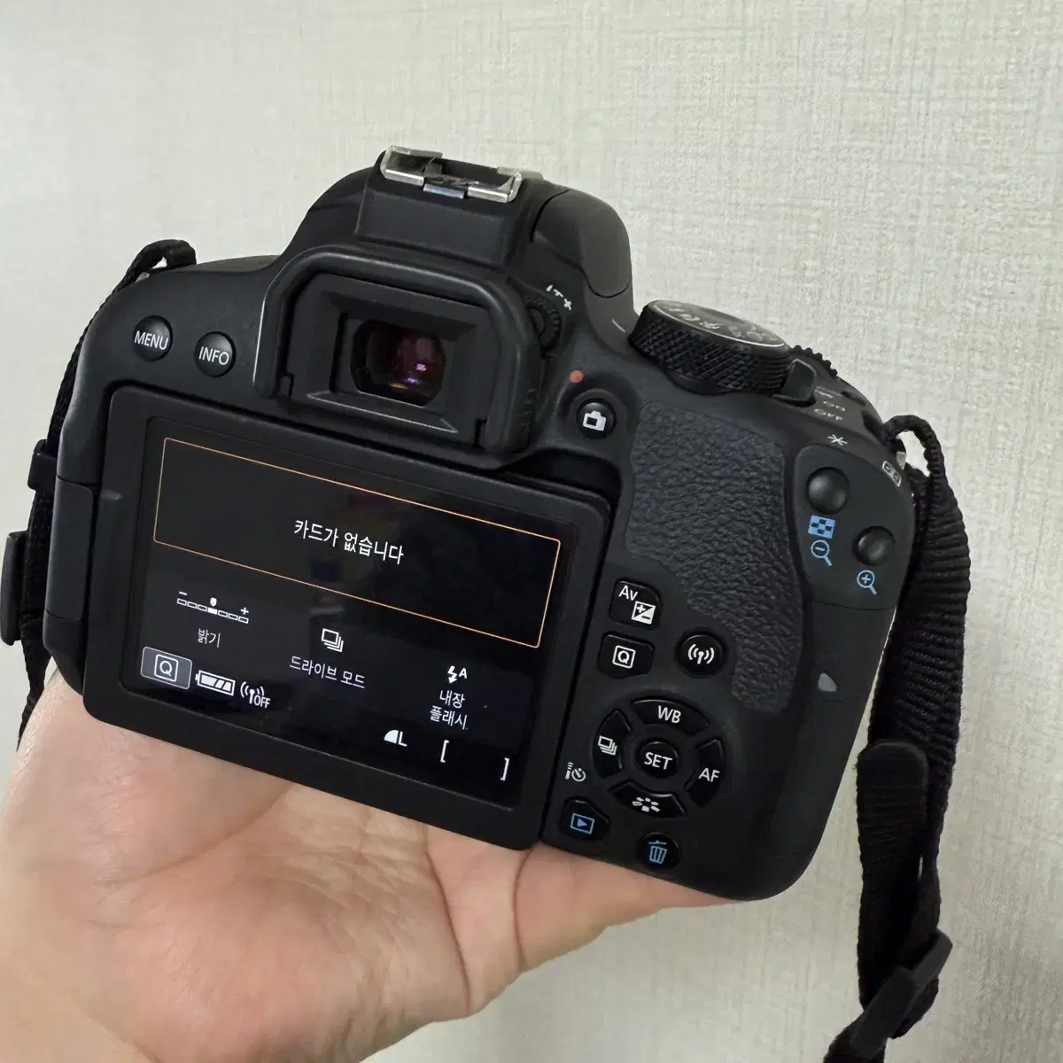 캐논 eos 800d