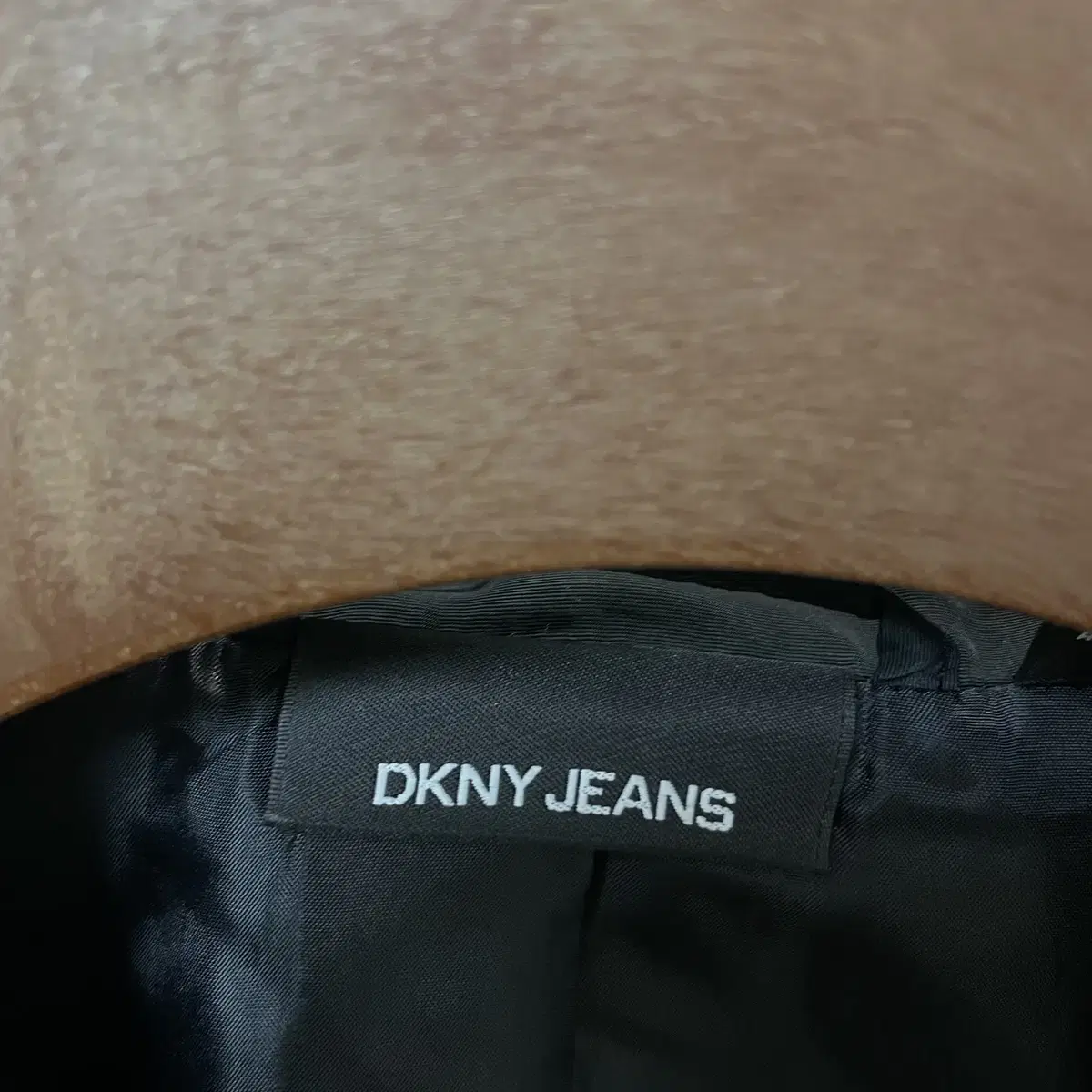 (S) DKNY 여성 파이핑 블랙 블레이져