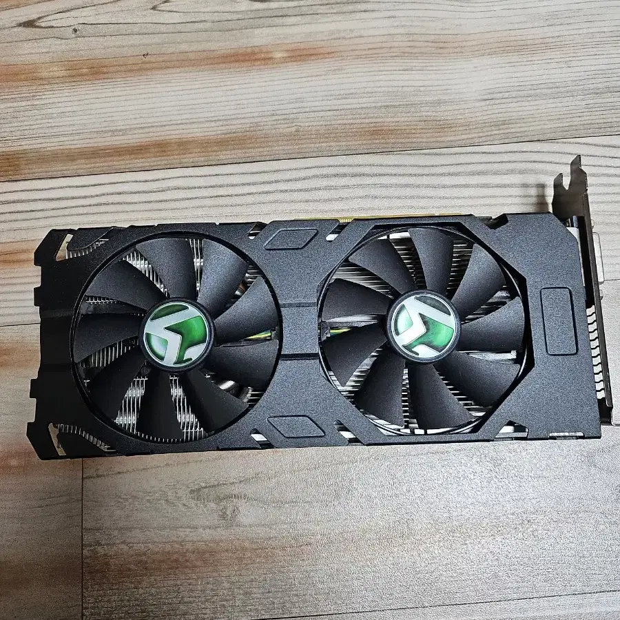 rx 580 4기가 판매합니다.