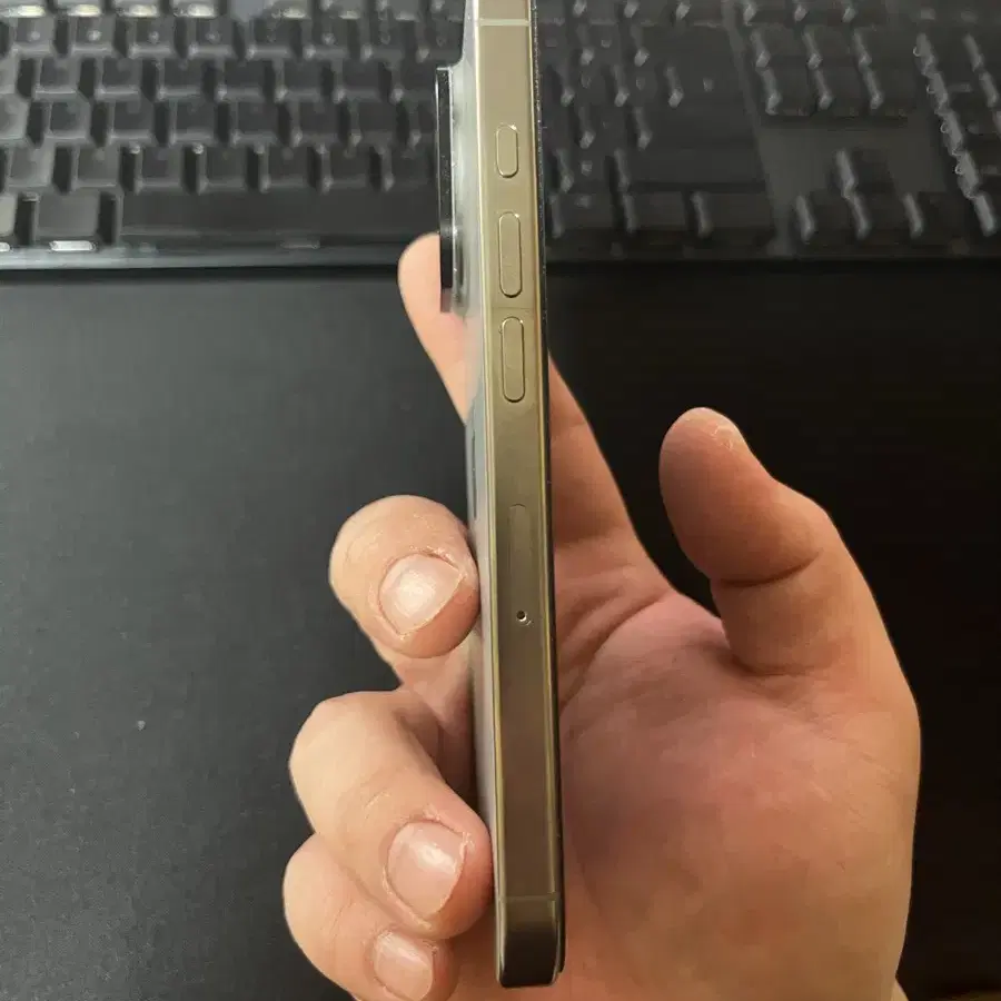 iPhone16Pro 1TB Natural Titanium