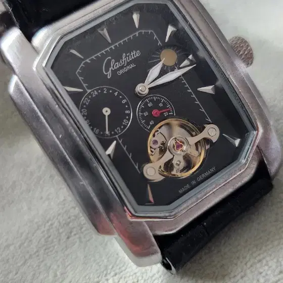 글라슈테 Glashutte 세나토 카레 No 125 3atm