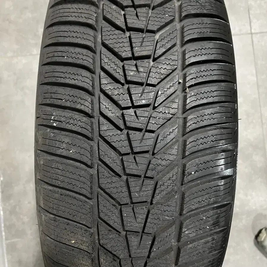 티볼리,티록 스노우 타이어 215/50R 18