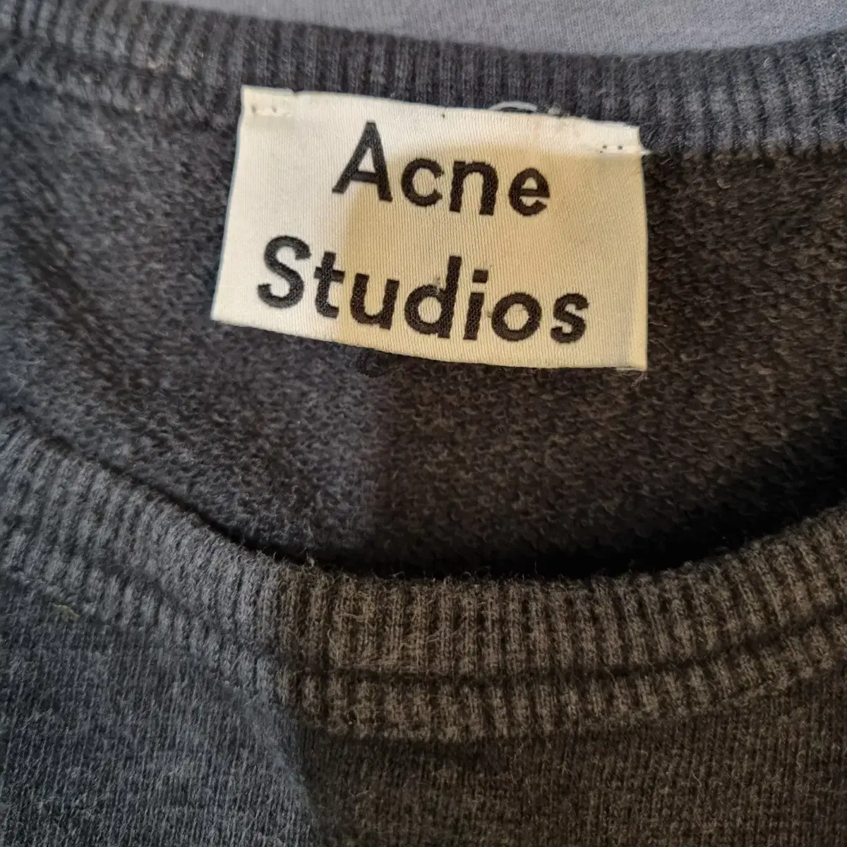 Acne Studios 아크네스튜디오 여성 맨투맨