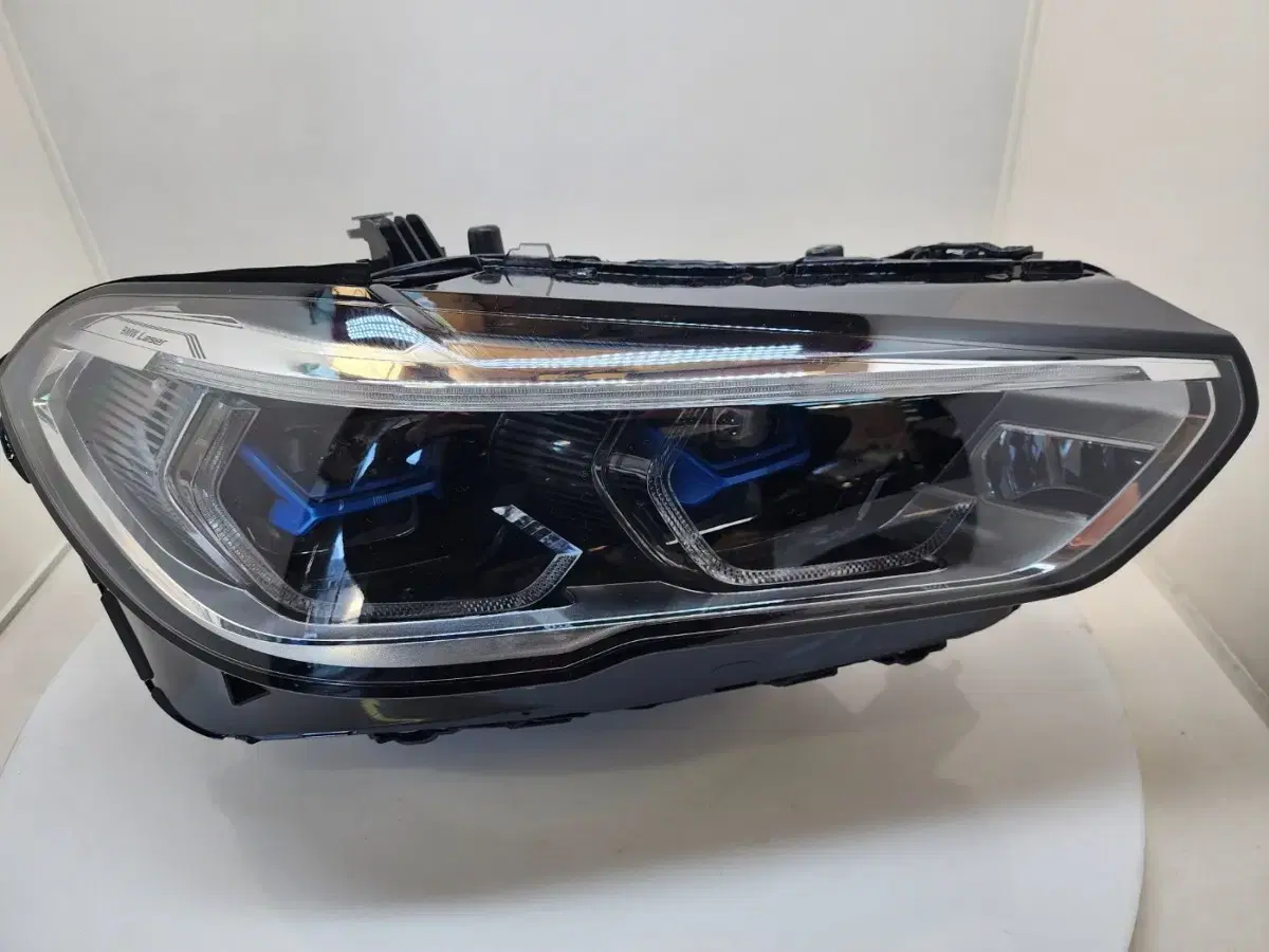 bmw x5,x6,g05,g06 조수석 led레이져라이트