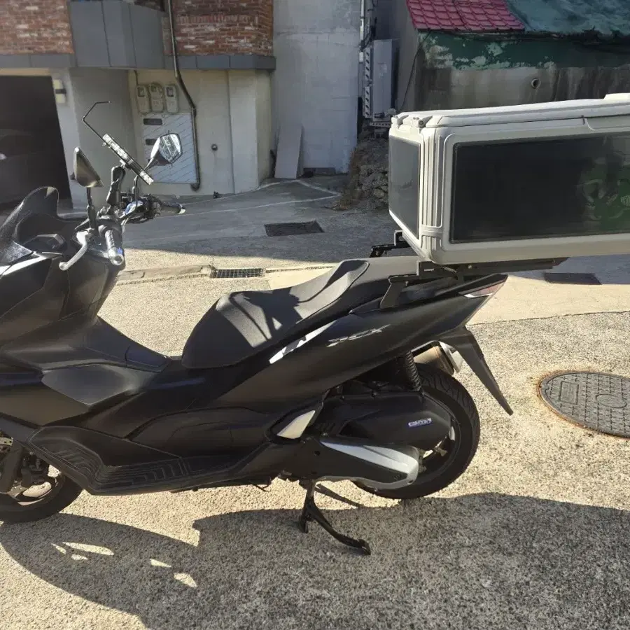 부산 22년식 pcx125 판매합니다