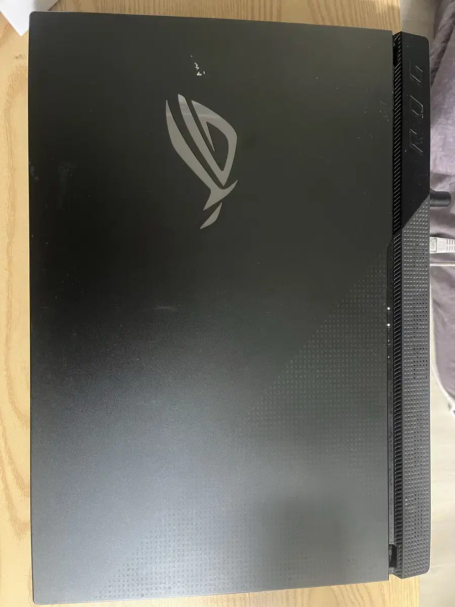 ASUS  ROG STRIX G713QE 게이밍 노트북