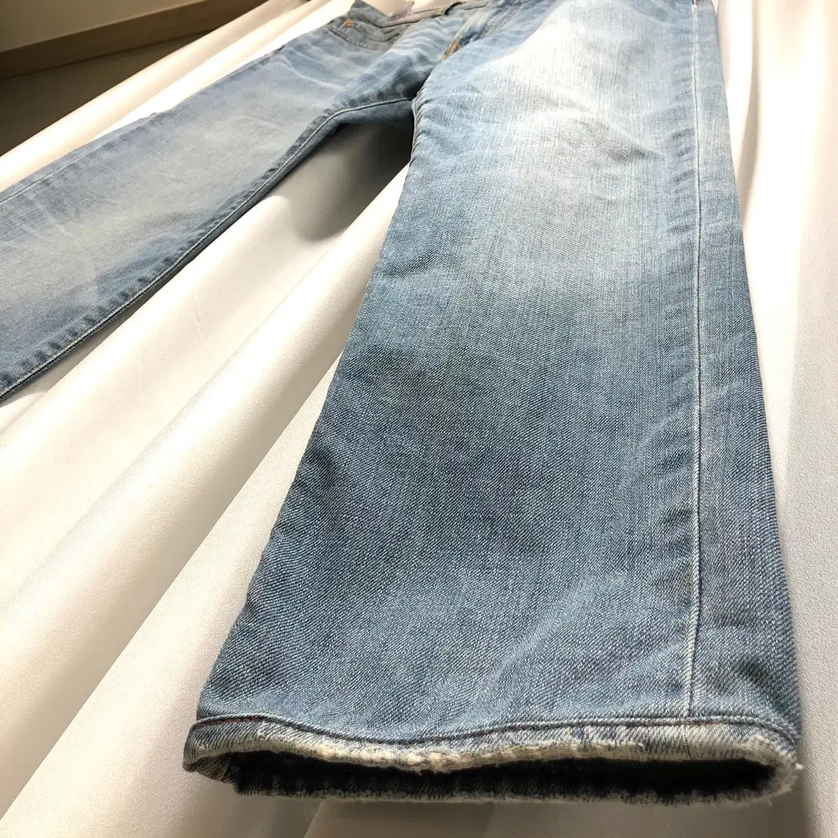 Levi's 510 스키니핏 데님 팬츠 (W34)