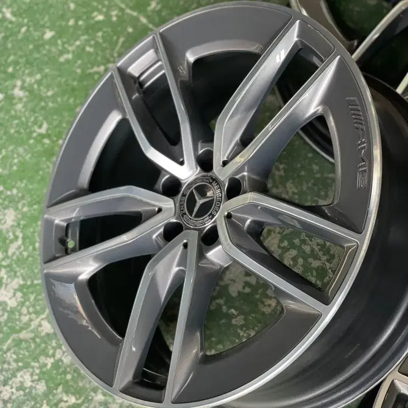 벤츠 E클래스 53 AMG 순정 정품 20인치 판매합니다