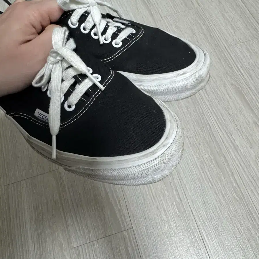 반스 VANS 어센틱 볼트 270 블랙