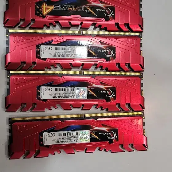 g.skill  DDR4 4기가램