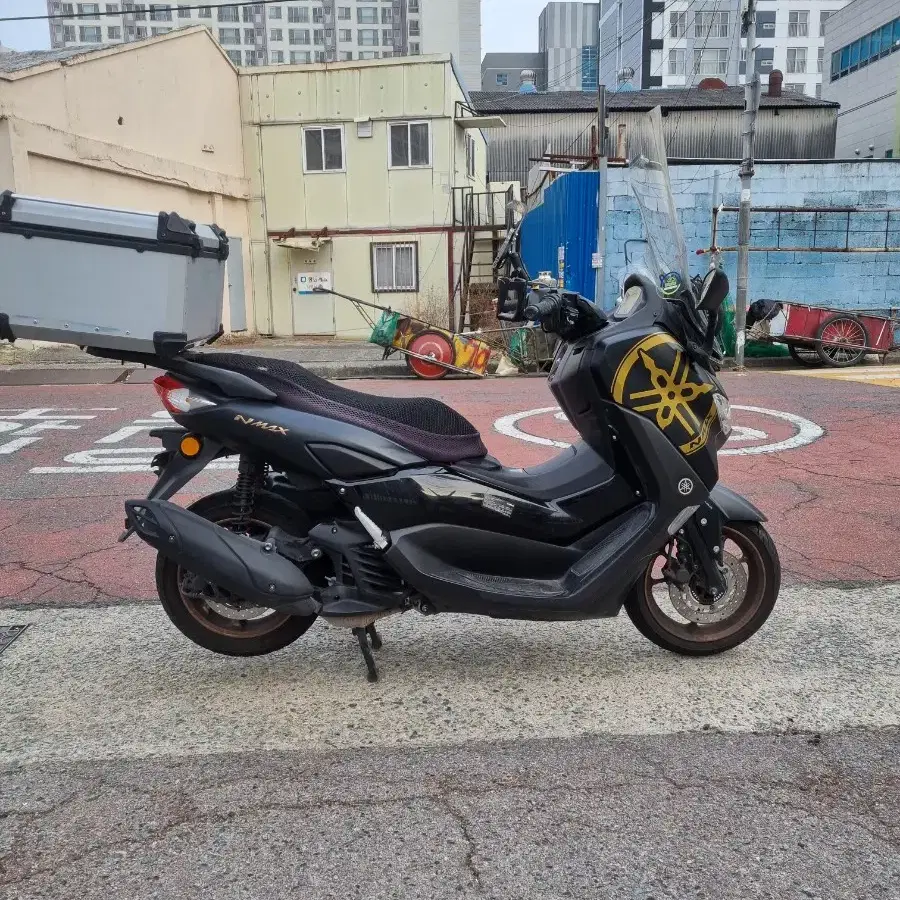 nmax125.22년식팝니다 실키로 무꿍무슬립무사고