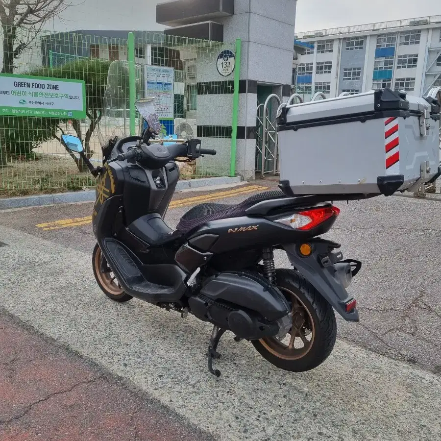 nmax125.22년식팝니다 실키로 무꿍무슬립무사고