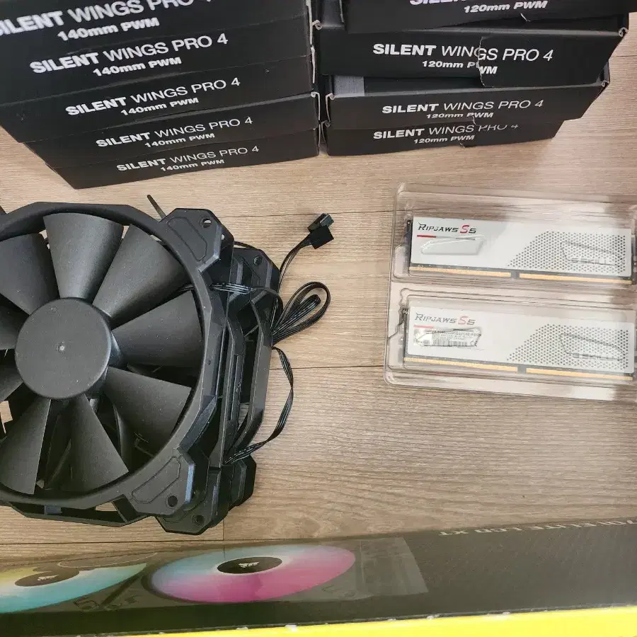 커세어 빅타워 케이스 커세어 수냉굴러 ddr5 램 파워