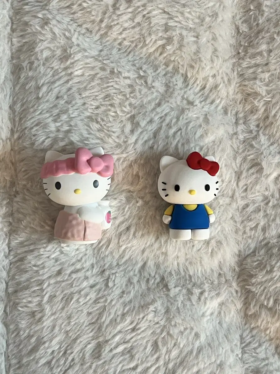 Hello Kitty pencil sharpener, figurine