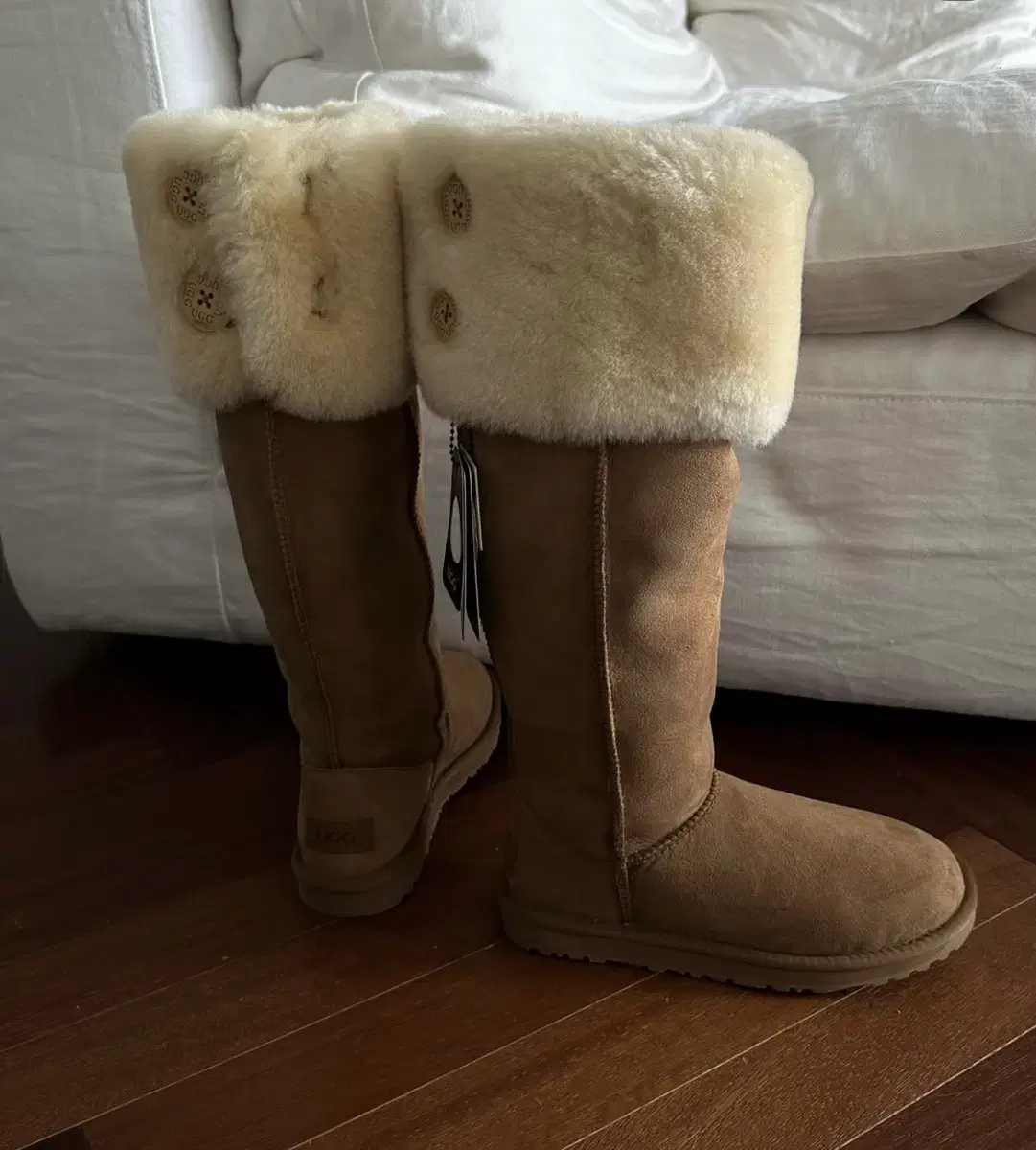 UG High-top Bailey Button High UGG Boots for sale (new products)