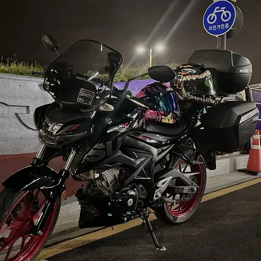 2019년식 gsxs-s125 3박스 26000km 개인