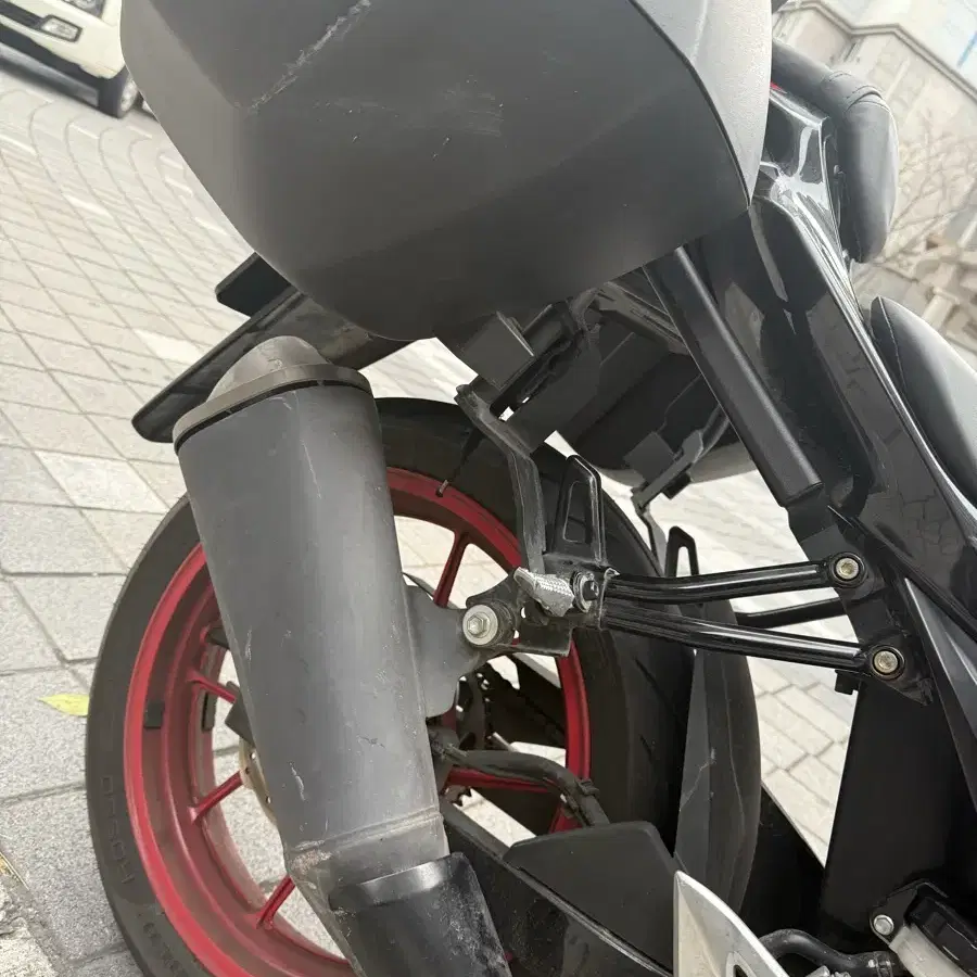 2019년식 gsxs-s125 3박스 26000km 개인