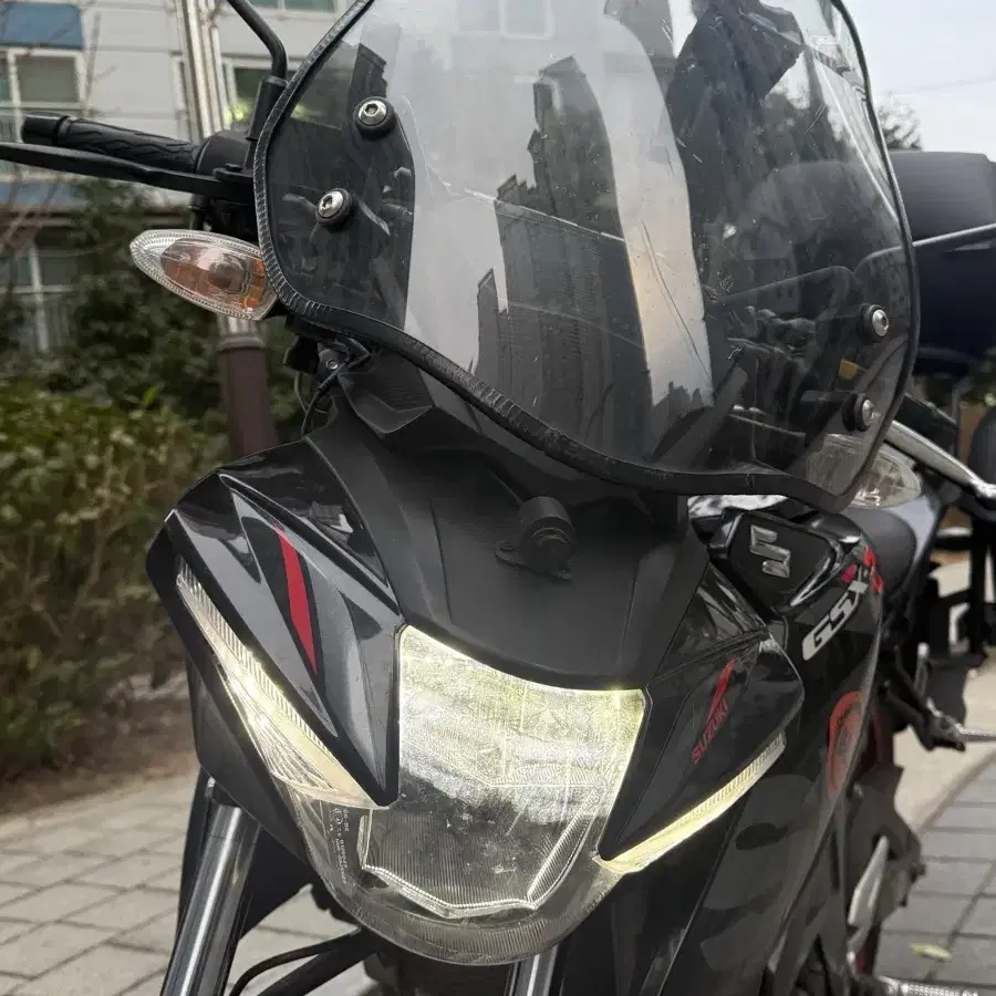 2019년식 gsxs-s125 3박스 26000km 개인