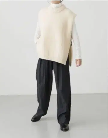 KAGURE 카구레 토글 버튼 니트 베스트