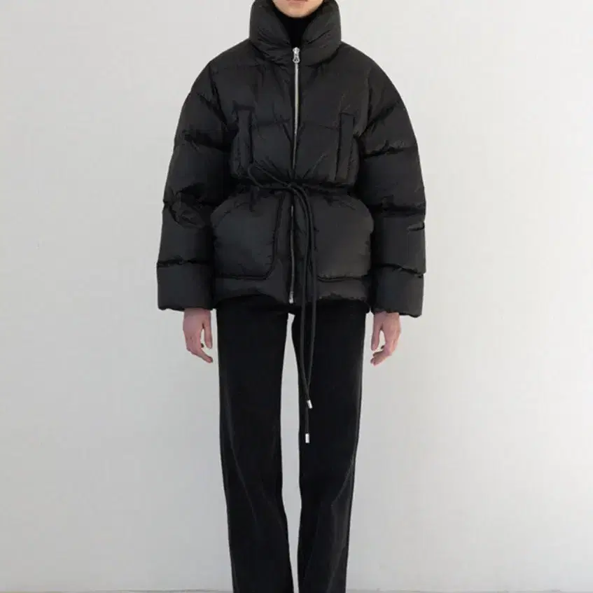 le 르 high neck duck-down padding (black)