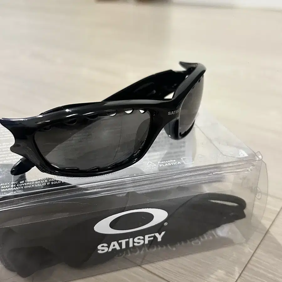 오클이 세티스파이 satisfy oakley 스트레이트자켓