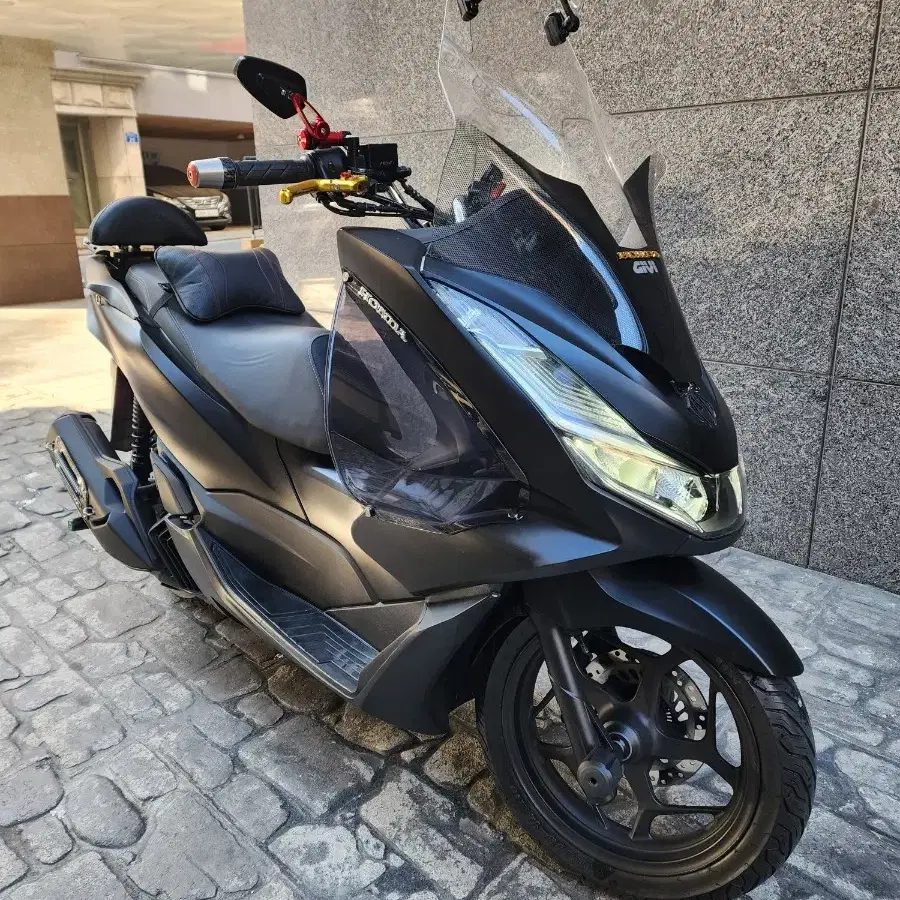 PCX125 abs 22년식 멧블랙 판매합니다