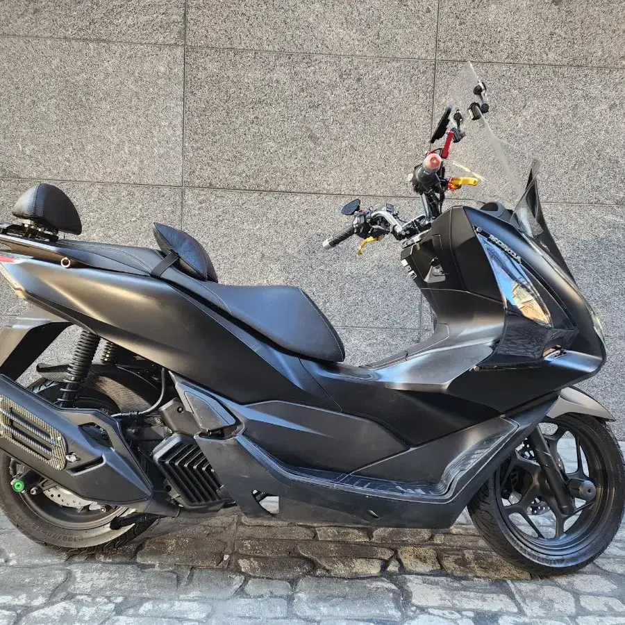 PCX125 abs 22년식 멧블랙 판매합니다