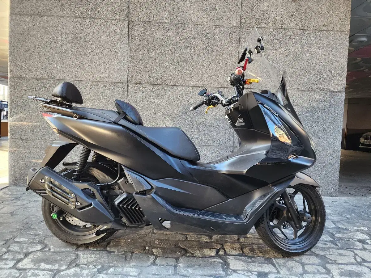 PCX125 abs 22년식 멧블랙 판매합니다