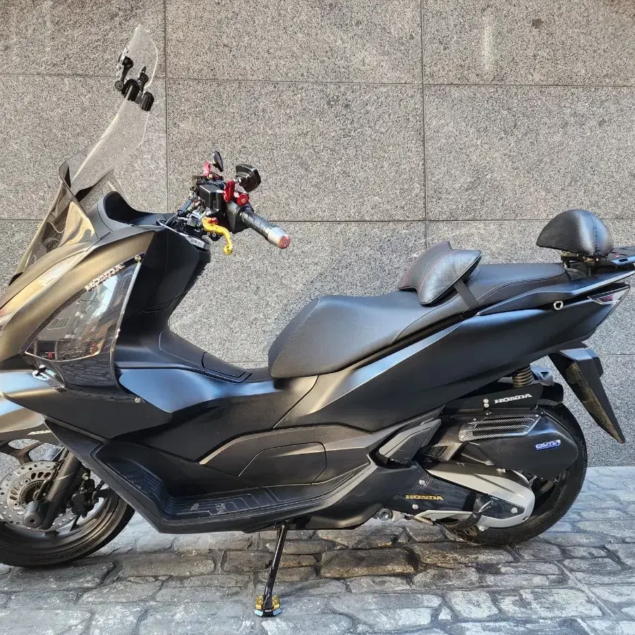 PCX125 abs 22년식 멧블랙 판매합니다