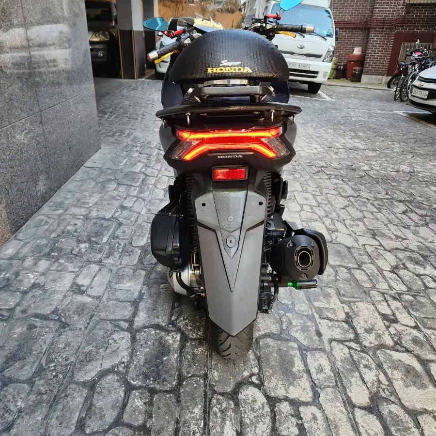 PCX125 abs 22년식 멧블랙 판매합니다