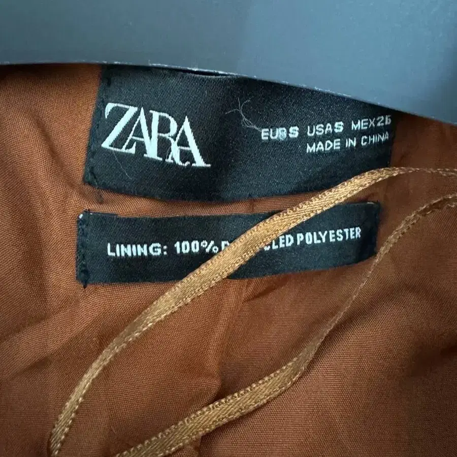 [원가12만원] 자라 ZARA 퍼 자켓 코트 S(55-66)