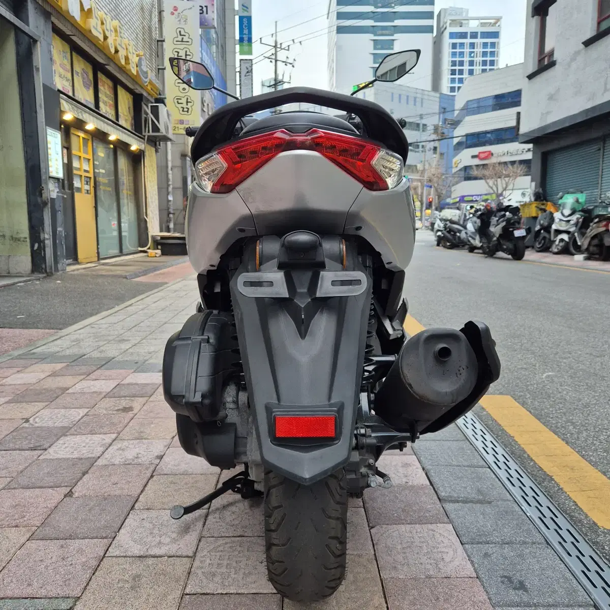 센터판 S급 YAMAHA NMAX125 판매합니다.