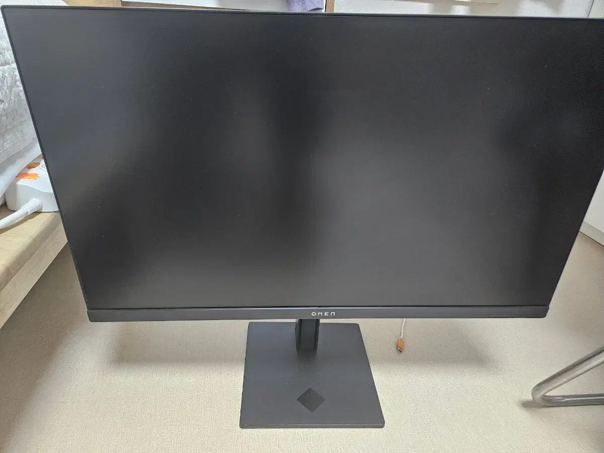 OMEN 27 fhd 165hz