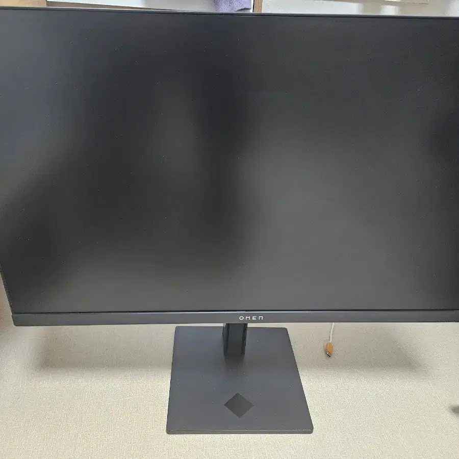 OMEN 27 fhd 165hz