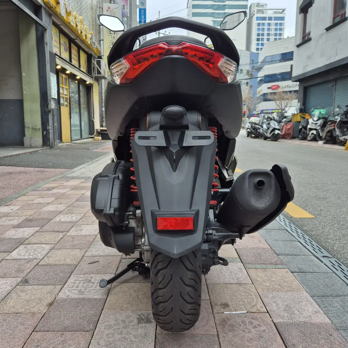 센터판 S급 YAMAHA NMAX125 판매합니다.