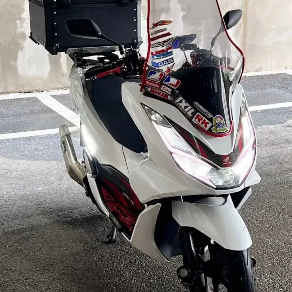 PCX 22년식 Abs 알루미늄 탑박스