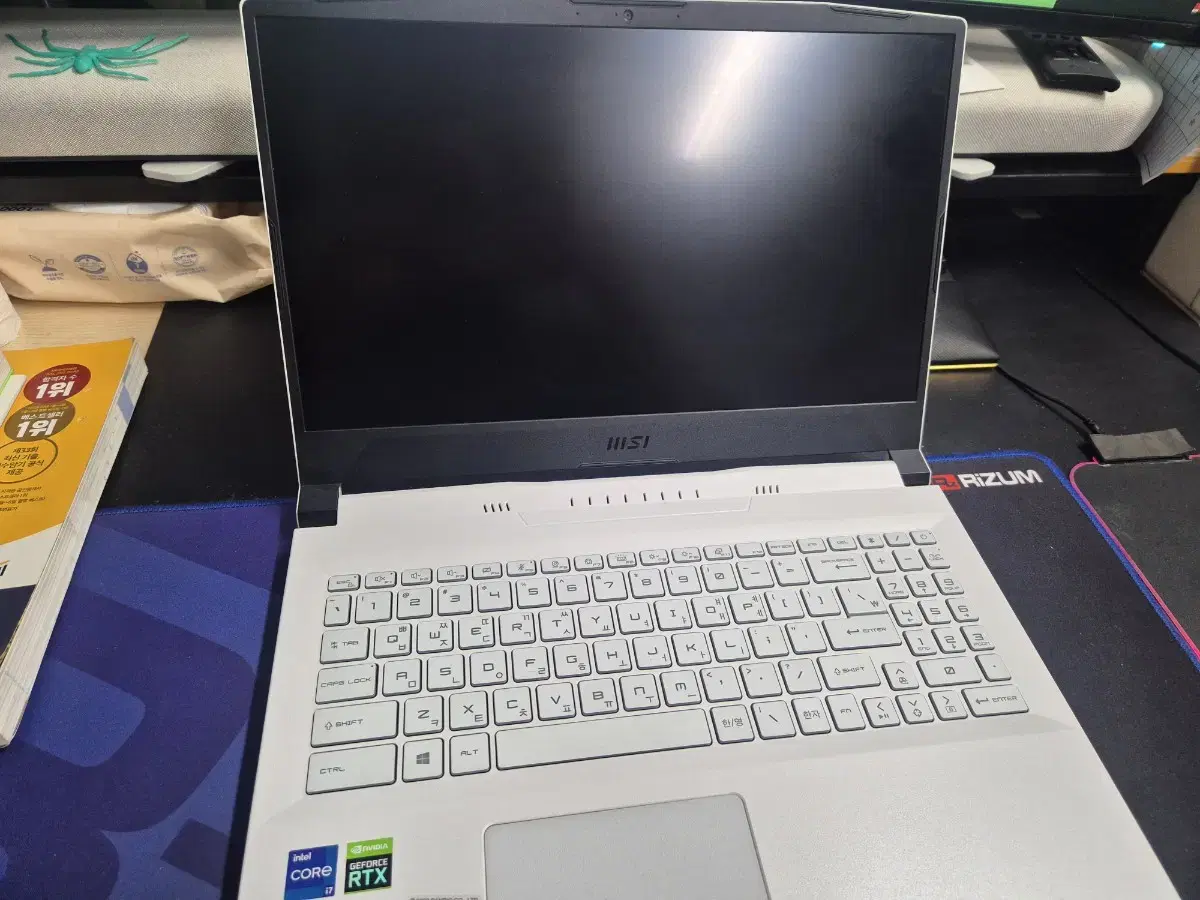 I7-11800,RTX3060 노트북 팝니다