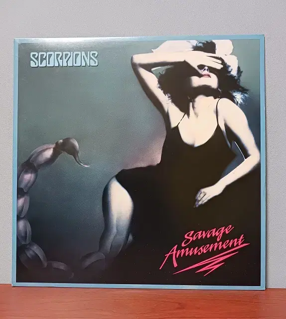 Scorpions  " Savage Amusement "