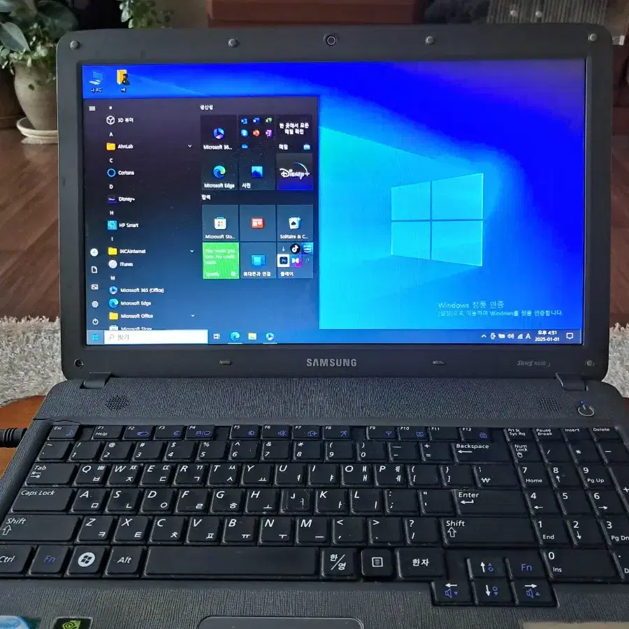 삼성 15.6" 노트북 6GB, HDD250GB, WINDOW10