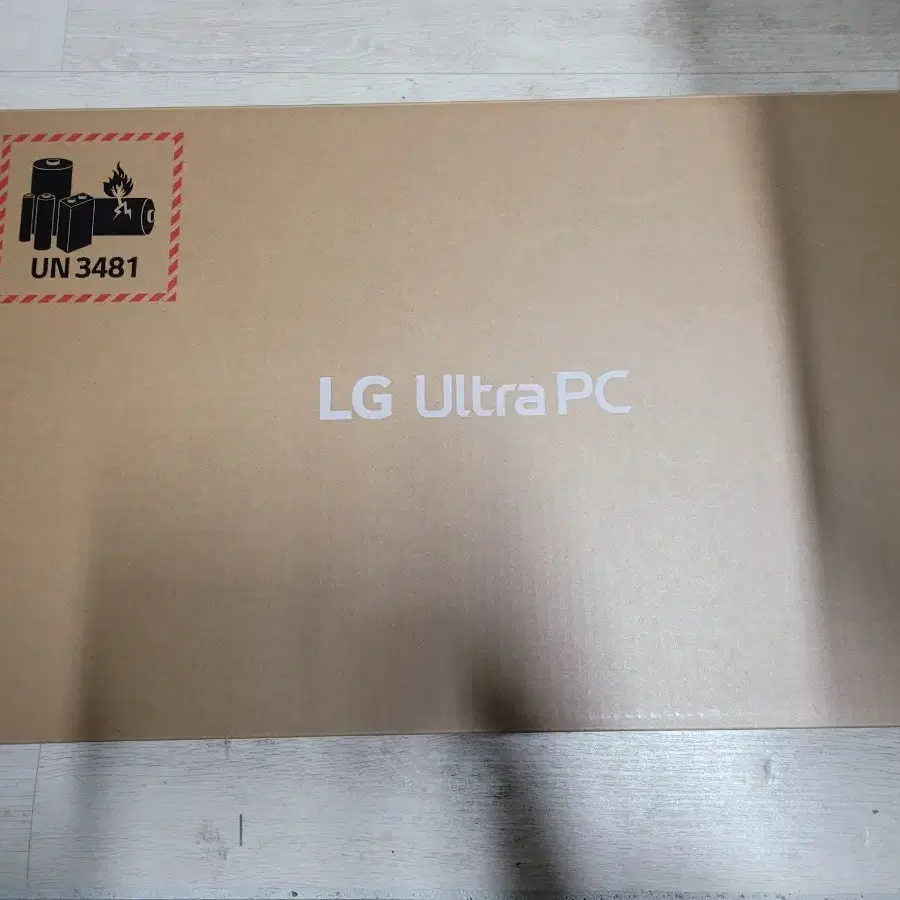 미개봉 LG노트북 울트라pc 15UD50T-GX5JK 팝니다