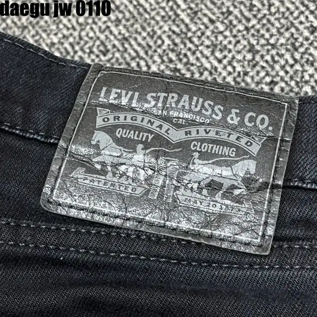 32/32 LEVI STRAUSS & CO PANTS 리바이스 청바지